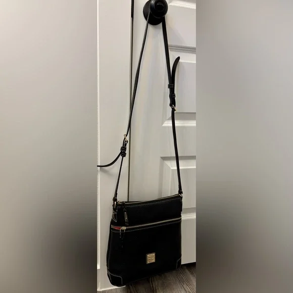 Dooney&Bourke crossbody purse - Picture 6 of 7